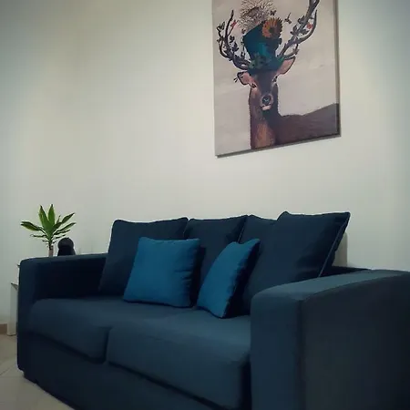 Gr Holiday Apartment Syracuse